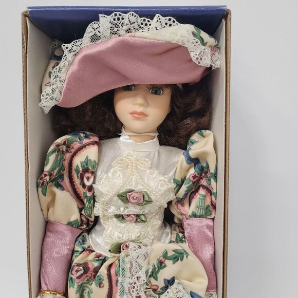 Vintage The Mandy Collection Porcelain Doll In Box Certificate Of Authenticity - Picture 5 of 7